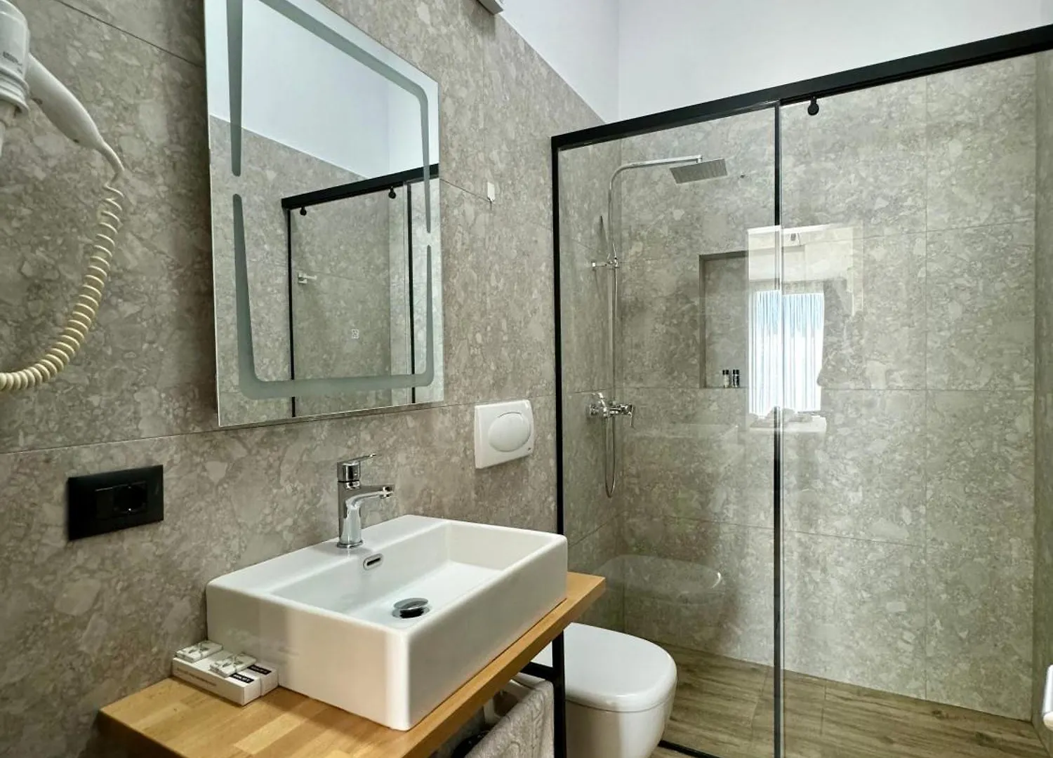 Gogo's Boutique Hotel Dhërmi